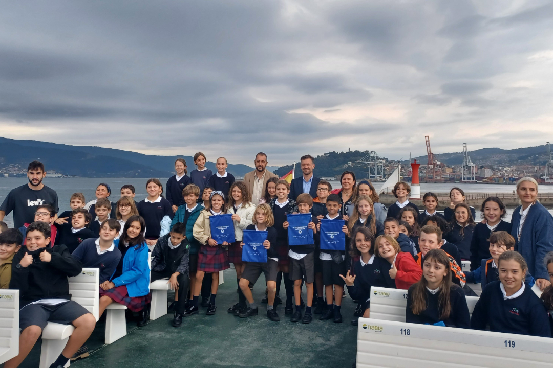 LOS COLEGIOS DE VIGO SE SUMARON AL FESTIVAL AZUL 2024 CON ACTIVIDADES NAUTICAS EDUCATIVAS Y CULTURALES